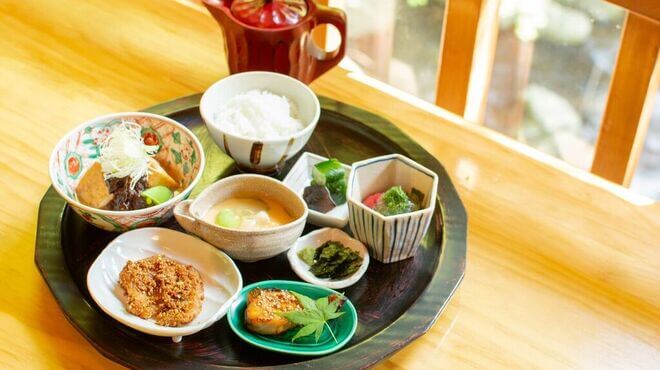ゆずりはランチ